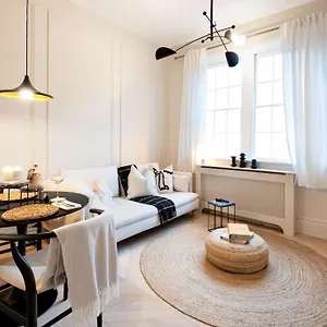 Apartment Stylish Georgian Flat - Ba1 - Walk To Crescent, Bath
