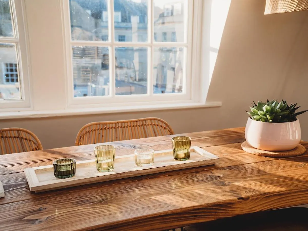 Pass The Keys Stylish 2 Bed Eco Flat In The Heart Of Bath Apartment United Kingdom
